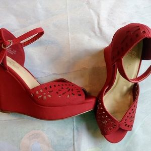 Sbicca Women Red Wedges